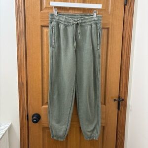Aerie Green Fleece Sweatpants